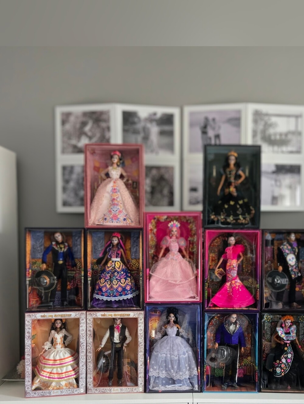 ​Ultimate Barbie Signature Día de Muertos 14-Doll Master Collection - Picture 2 of 16